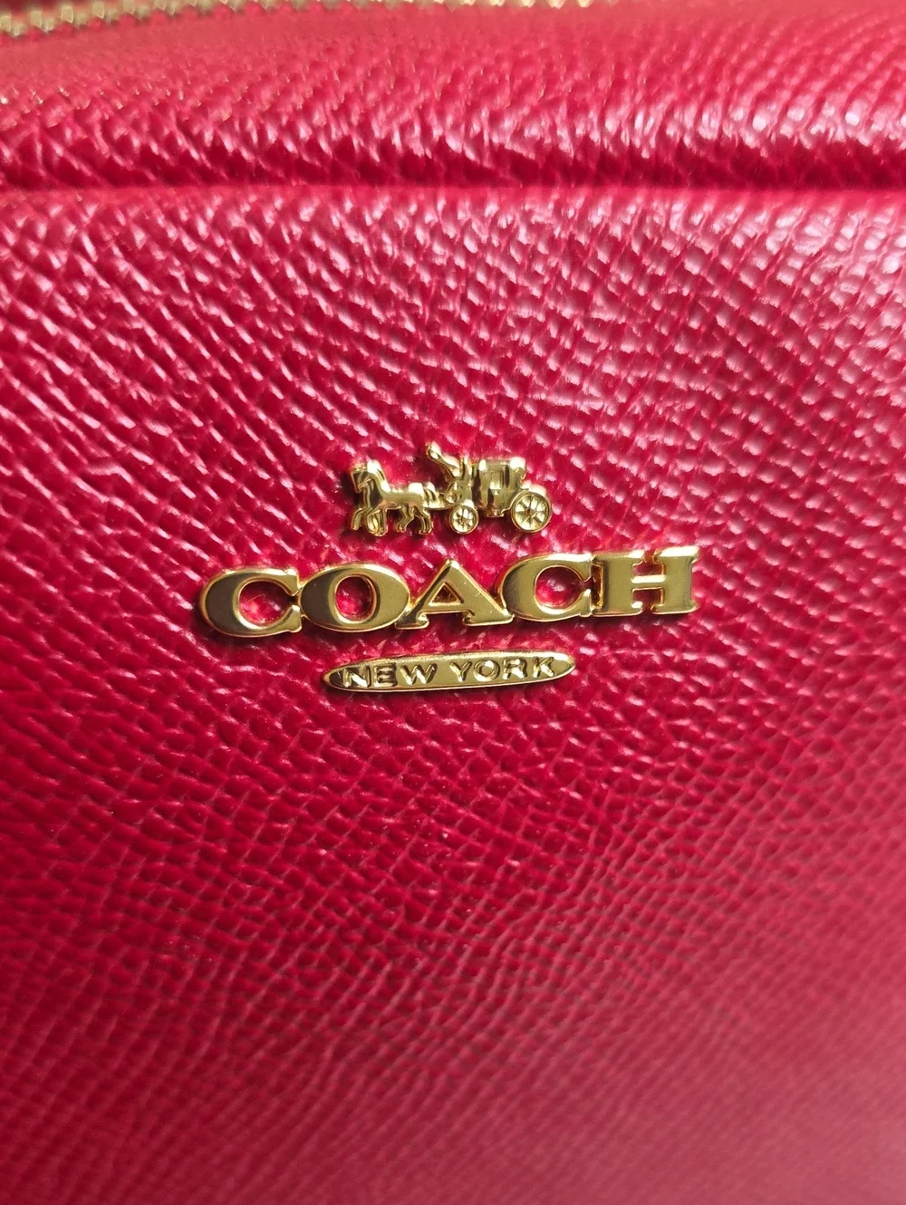 COACH F24797 True Red Crossgrain Leather Boxy Cosmetic Wristlet/Case EUC